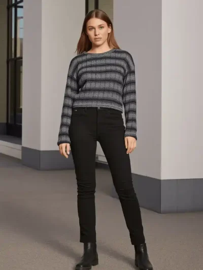 Stylish Women's Crop T shirt - Checked knit crop t- shirt