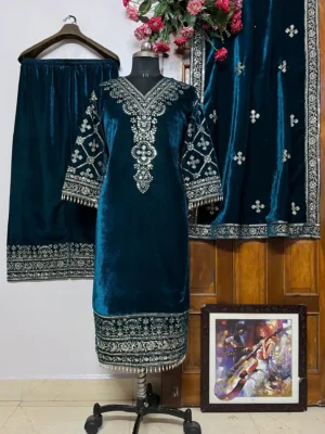 Women's Trendy Velvet - PRESENTING GOOD QUALITY HEAVY VELVET KURTA & PANT