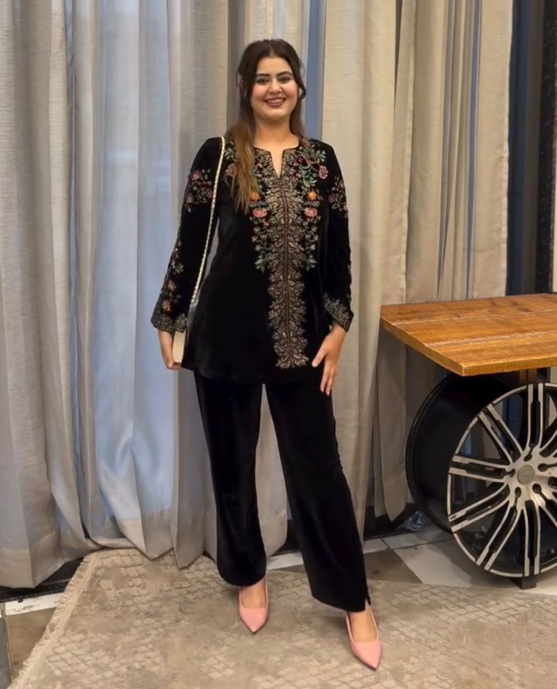 Embroidered Velvet Kurti Pant Coord Set for Women velvet embroidered kurti pant coord set for women with floral handwork, elegant designer ethnic wear outfit - Embroidered Velvet Kurti Pant Coord Set for Women