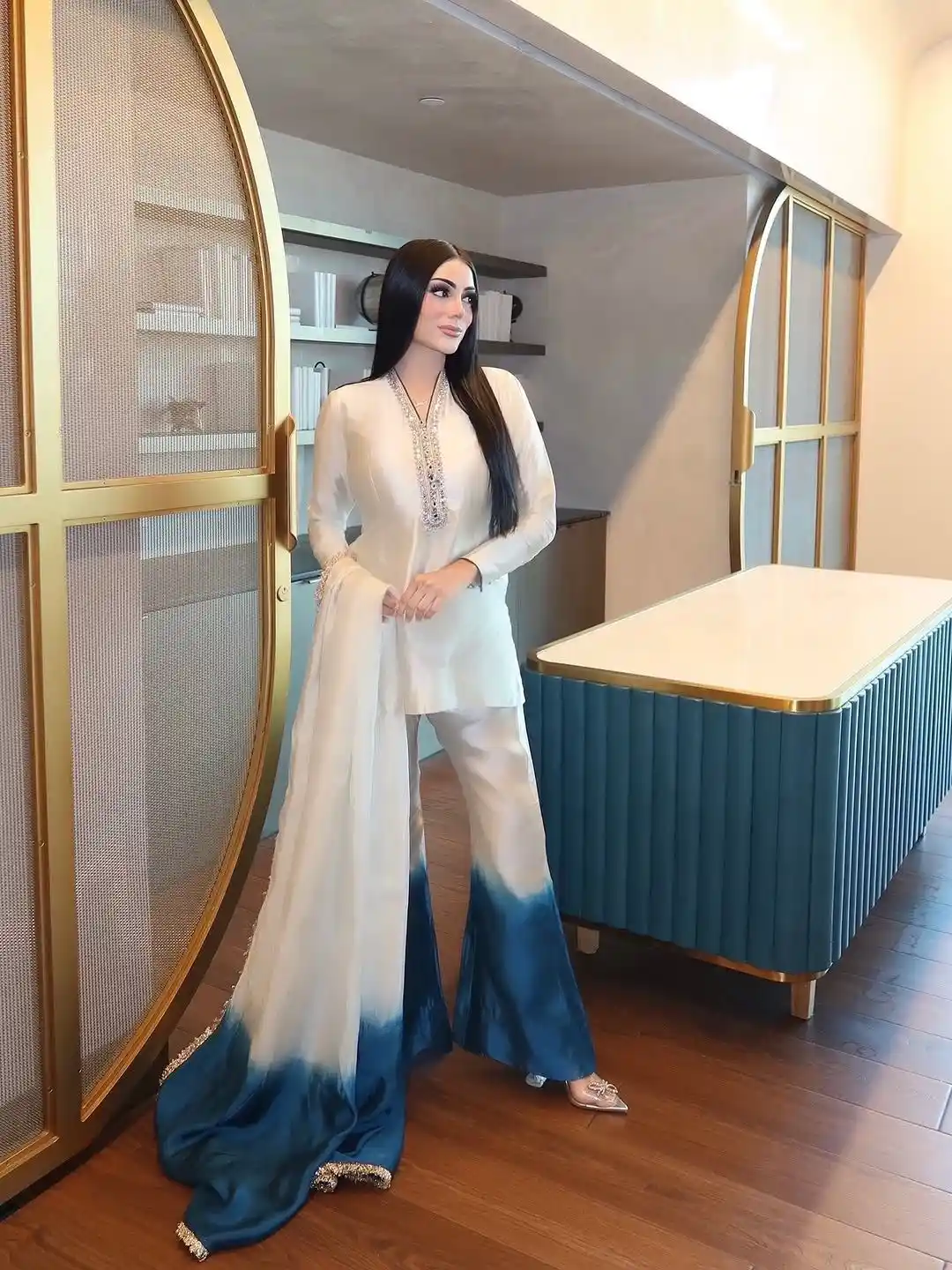Embroidered Pakistani Suit with Farshi Salwar for Women Embroidered Pakistani suit with Plazzo Pent and dupatta for women, designer ethnic wear - Embroidered Pakistani Suit with Plazzo Pent for Women