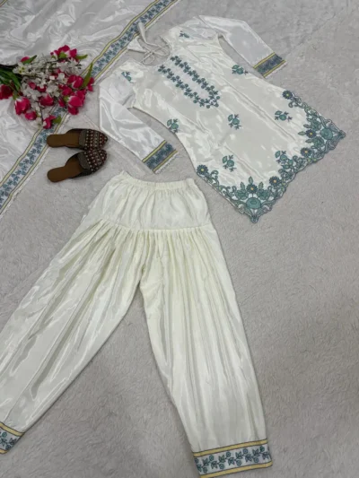 White Pakistani suit with farshi salwar, embroidered kurti and dupatta, elegant traditional outfit for women - Elegant White Embroidered Kurta Set with Farshi Salwar & Dupatta for Women