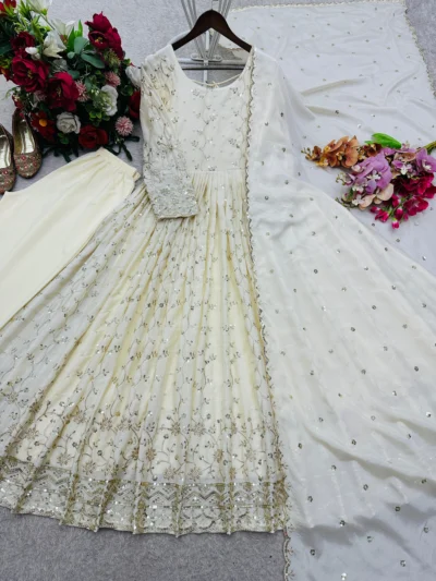 Women's Trendy pure chinon silk Designer Gown - Women's Premium Designer Gown