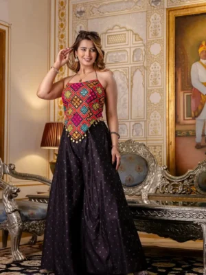 Women's Navratri Spacial - Embroidered bangalory silk top and pure butti palazzo set
